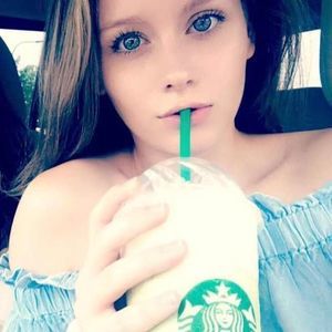 Meet your Posher, Alyza